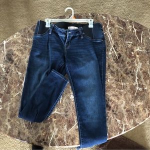 Maternity stretchy/skinny jeans lightly worn